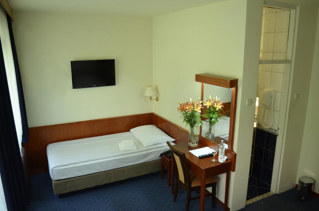 Toplice Hotel Krapinske Toplice Oda fotoğraf